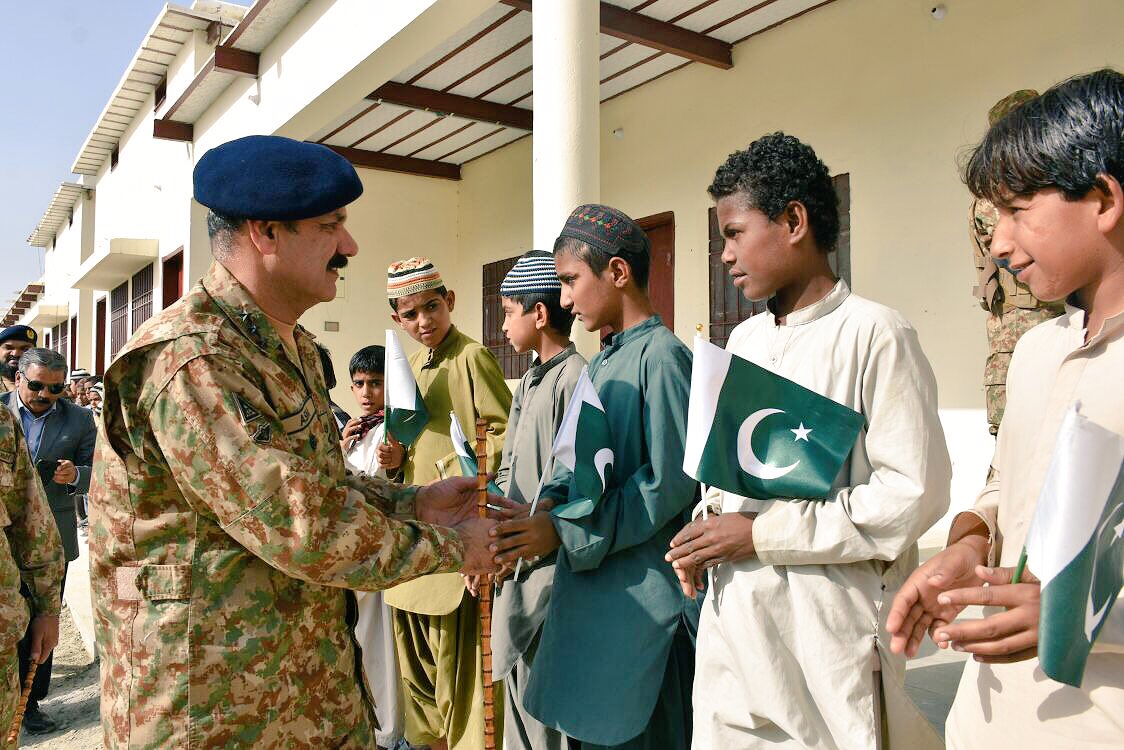 SanaaTauseef's tweet photo. Children of Gajjar Village school in Avaran are highly enthusiastic and promising tomorrow of Pakistan. Balouchistan holds great potential for a better future and the locals are dedicated and patriotic towards their motherland #BalouchistanIsPakistan #PakistanZindabad https://t.co/qs99iqXQPQ