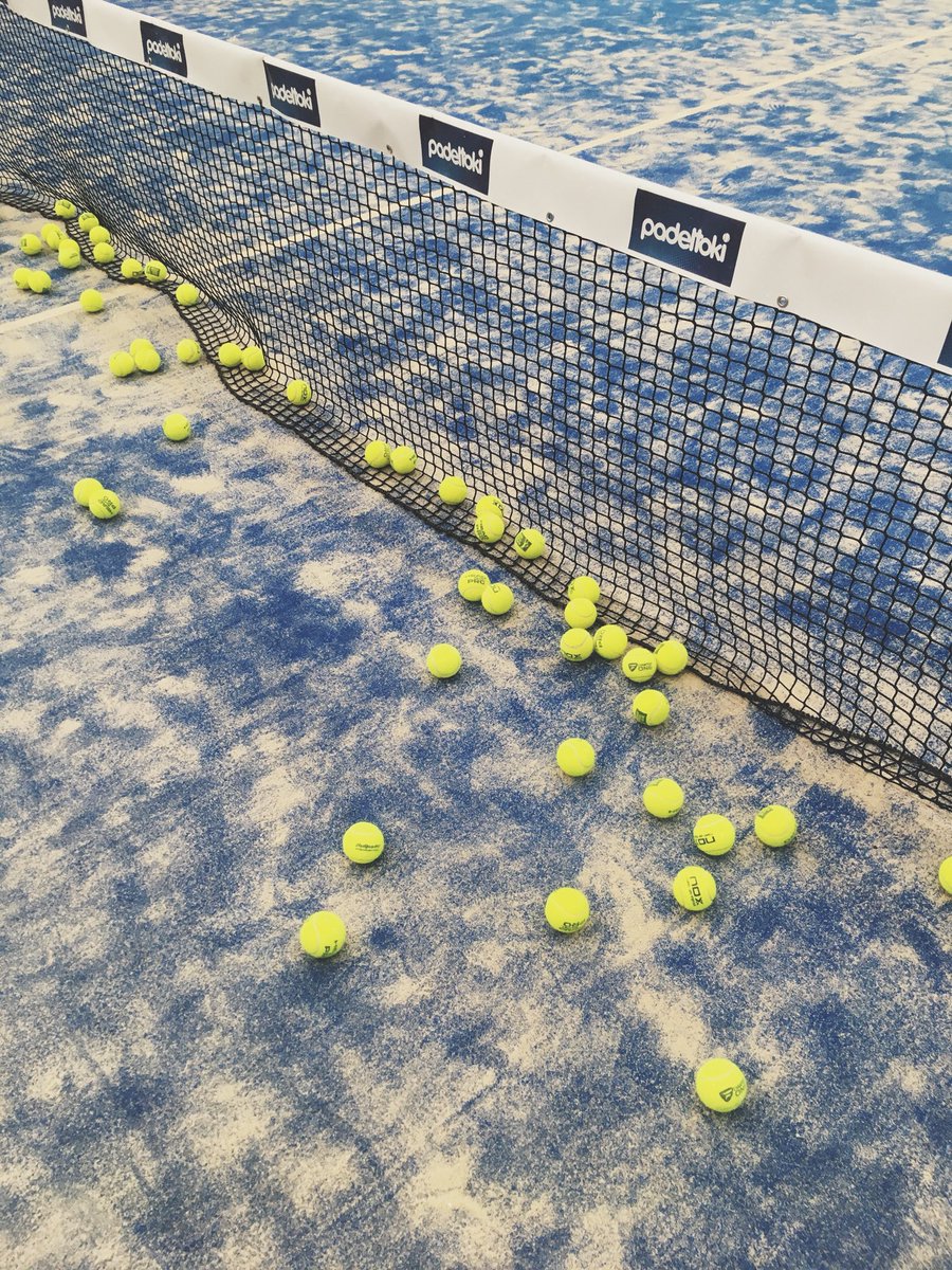 LComptoir's tweet photo. Clase de #padel superada 🎾👍🏼 @padeltoki @IbaezIbon https://t.co/nittcftu4u