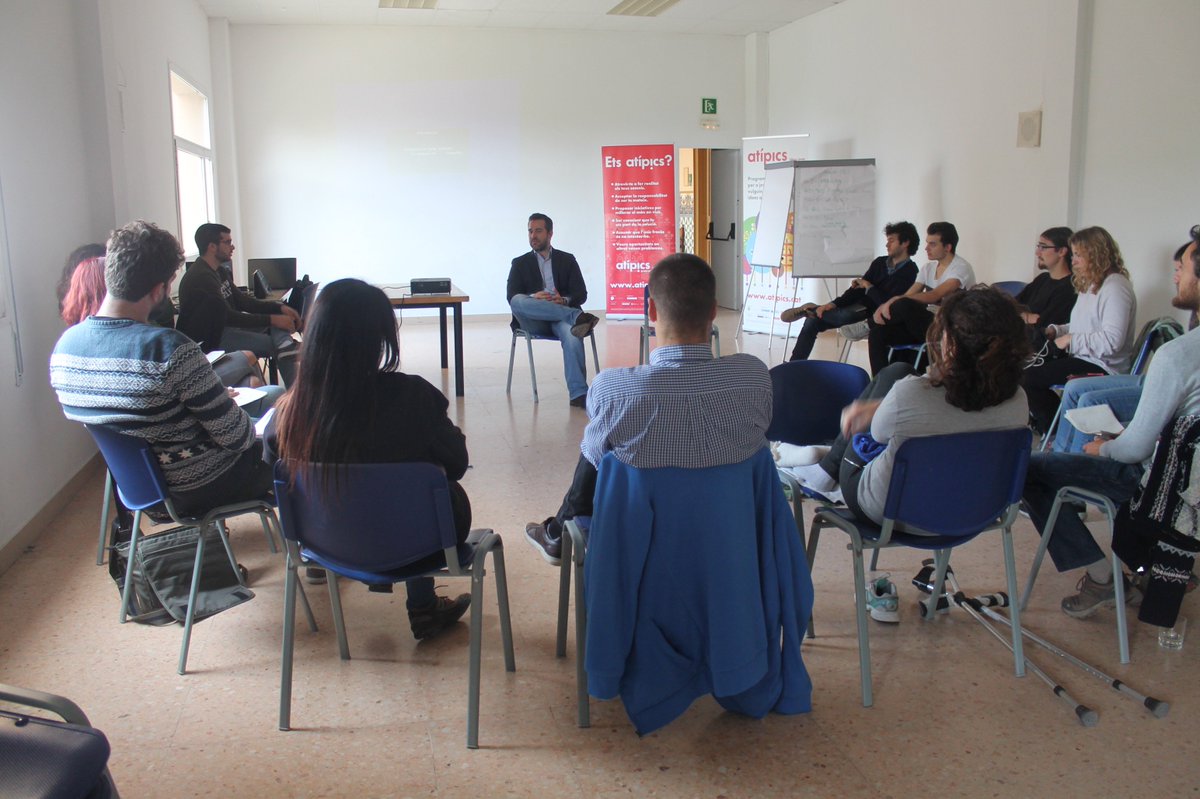 Atipics_es's tweet photo. @Atipics_cat Trobada10 #lideratge #equips #vitalitat #experimentació #preguntes #regals #coneixement #legalitat #experiènces #emprenedors #inspiració #seguiment #projectes #feedback #orientació https://t.co/9E48d8okKB