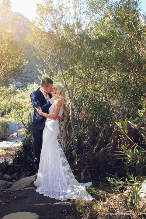 FoddPhotography's tweet photo. Please Vote Sms: NV53 to 36697 #BrideOfTheYear  #SAWedding #Competition #Bride #sms  #pleaseVote https://t.co/tpG8hrMmSP