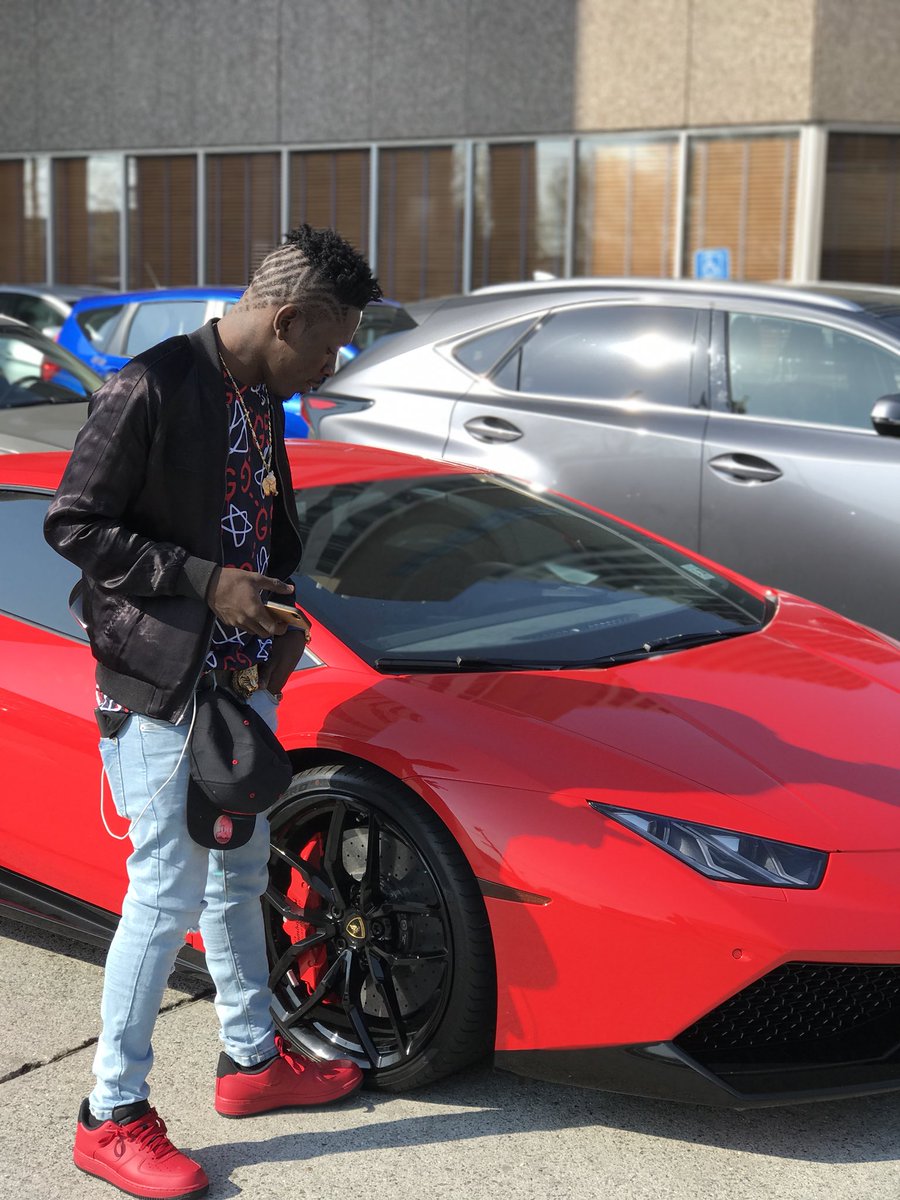 shattawalegh's tweet photo. Many of us were born to fear everbody but me anode fear anybody just one man .. GOD💪🏿🔥🔥🔥 https://t.co/TRmYSHVI0G