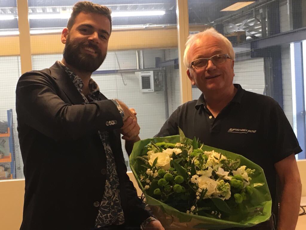 timderudder's tweet photo. Op bezoek bij Beverwijkse ondernemers. Trots! #dagvandeondernemer #mkb https://t.co/nQsMiCPbqG