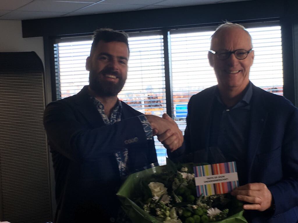 timderudder's tweet photo. Op bezoek bij Beverwijkse ondernemers. Trots! #dagvandeondernemer #mkb https://t.co/nQsMiCPbqG