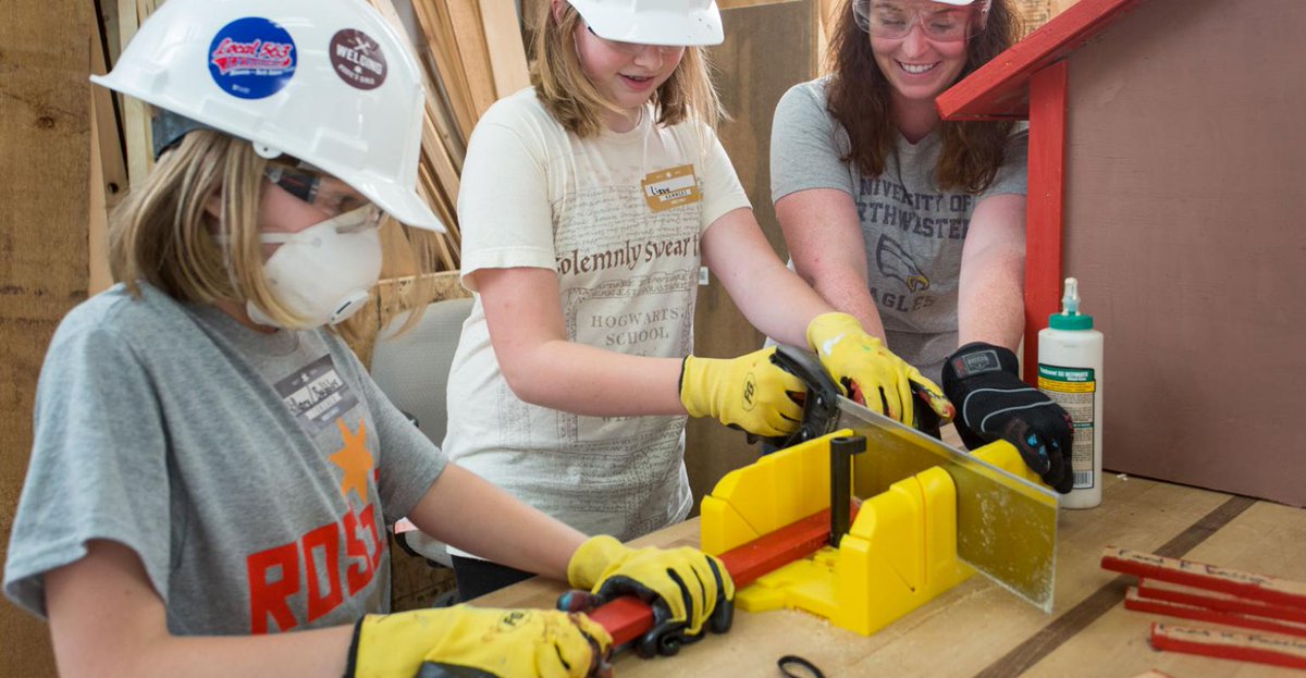 STEMGemsBook's tweet photo. #STEMStats ๐ 94% of girls interested in STEM agree that 'helping people' is important to their career choice. ๐ Take a cue from the @GirlScouts: to get more #GirlsInSTEM, show them how #WomenInSTEM make the world a better place: https://t.co/oerXMmCN8S https://t.co/DwJYsdF2lp