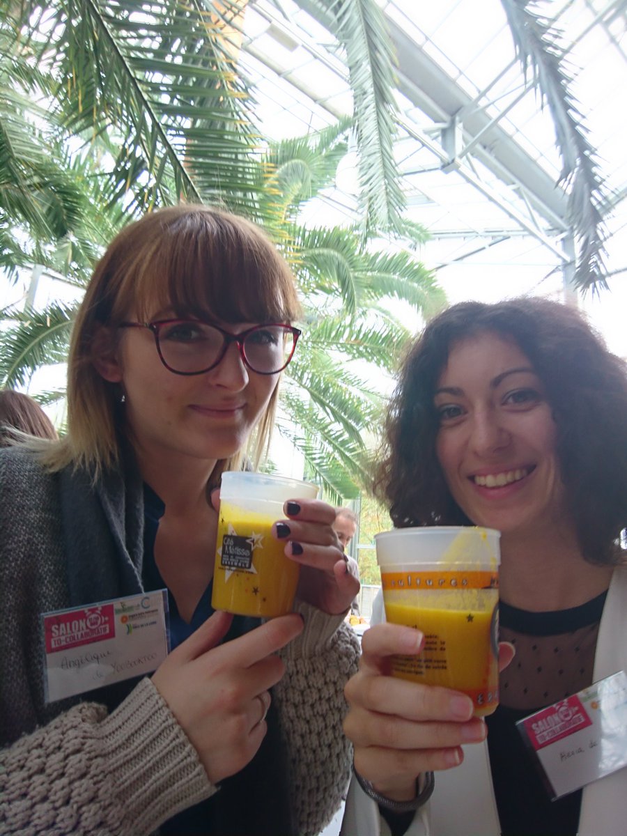 YOOBOOKTOO's tweet photo. Nous avons goûté ce midi la super soupe collaborative. Merci :D ! #ToCollaboratif @TerrabotanicaCA https://t.co/cQd1MQX0ku