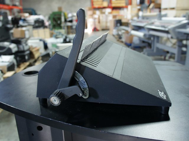 usedpresses's tweet image. For Sale: GBC 16DB-2 Bindery &amp;amp; Finishing machine is now available at best price. For more details call us 1-800-268-6577 OR Email us machines@printersparts.com OR Visit us used-presses.net/product/binder…. Find more machines at goo.gl/aVnHCc #UsedGBCMachine #UsedBinderyMachine