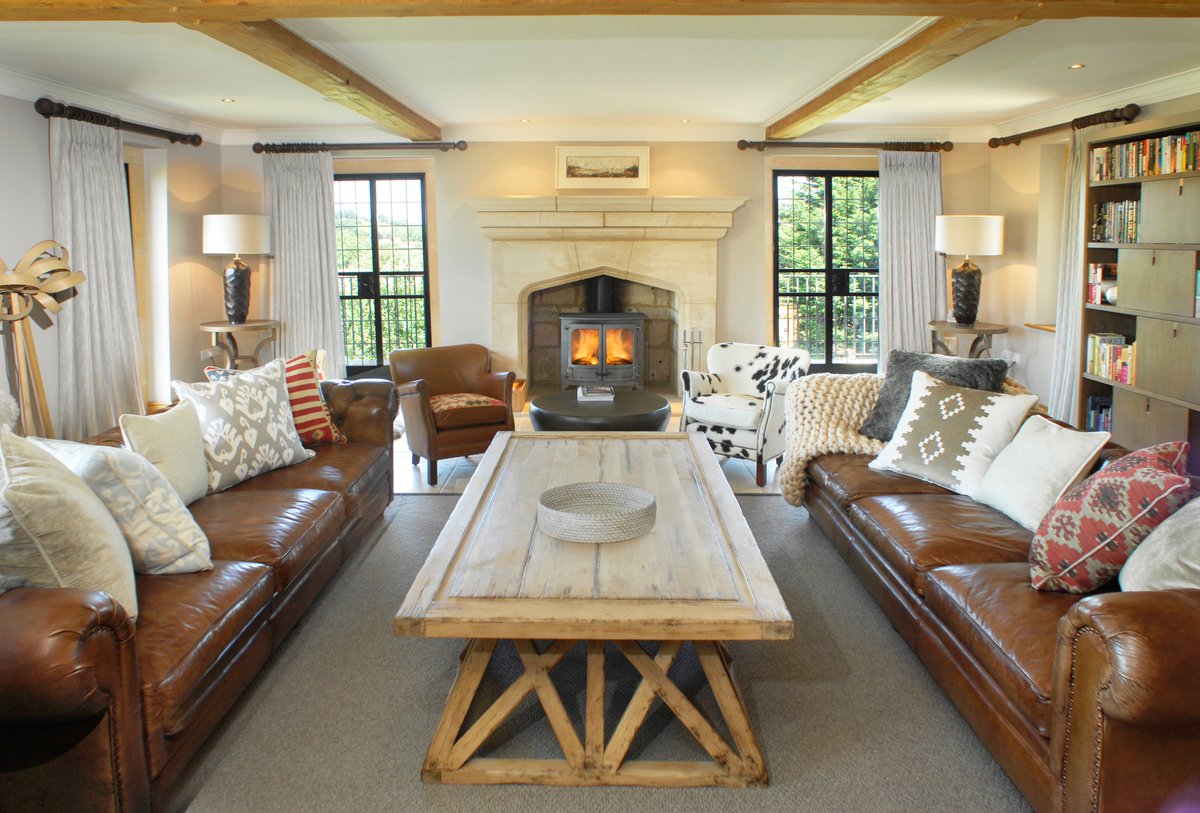 simonescapes's tweet image. It may be cold outside, but it’s downright toasty in our houses. Grab a festive break with 10% off, or banish the January blues with a post-Christmas getaway bit.ly/2mAtcSO