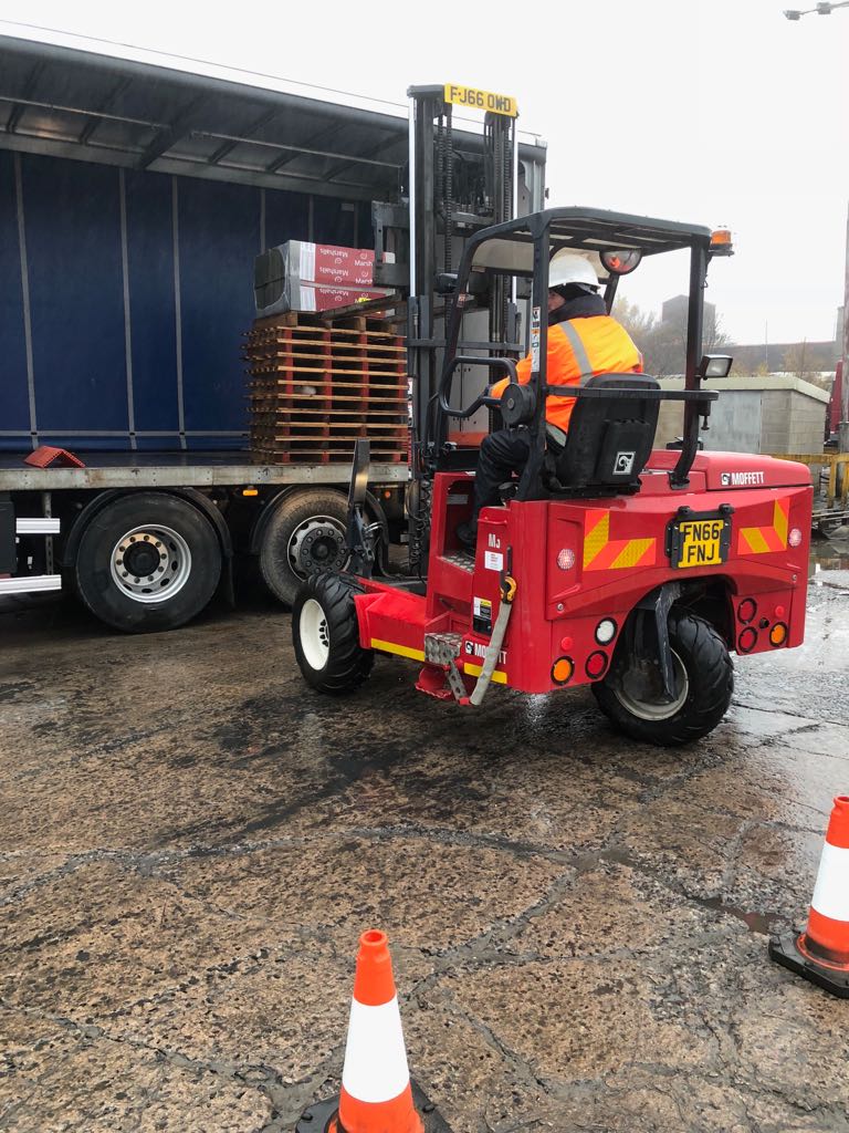 cts_team's tweet photo. Moffett novice course at Marshalls Ramsbottom - well done to both candidates 👍
Moffett M5 25.03 fitted with Lift Assist and Teleforks 
@HiabOfficialUK
For all your Moffett training contact us now 😁
📞0161 336 0612 💻info@cheshiretrainingsolutions.co.uk https://t.co/nxDtSnQ85b
