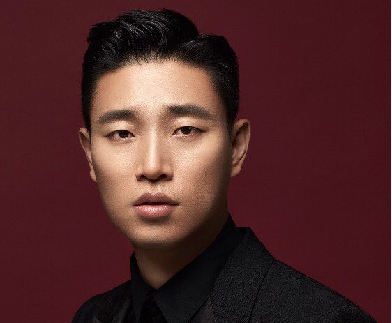 Gary And His Wife Welcome Their First Child soompi.com/2017/11/17/gar…