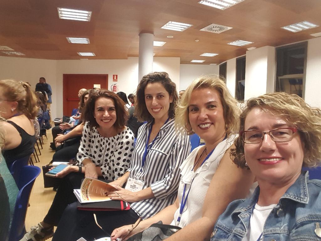 mcarmenmaths's tweet photo. #matesschamann El dpto fe mates en las XXXVI jornadas de la Isaac Newton en Fuerteventura y hablando de evaluación. https://t.co/rbmMNXbeEz