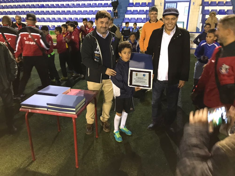AytoOjen's tweet photo. En la tarde de ayer se celebró en #Ojén en II Torneo Internacional Amistad Escuelas de Fútbol Ojén- #Marruecos en el que participaron 7 equipos de Marruecos, además de los conjuntos de Ojén, #Alozaina y #Casarabonela. Más 📸 en  https://t.co/LwN6XySUDv https://t.co/j2JpPkF5tX