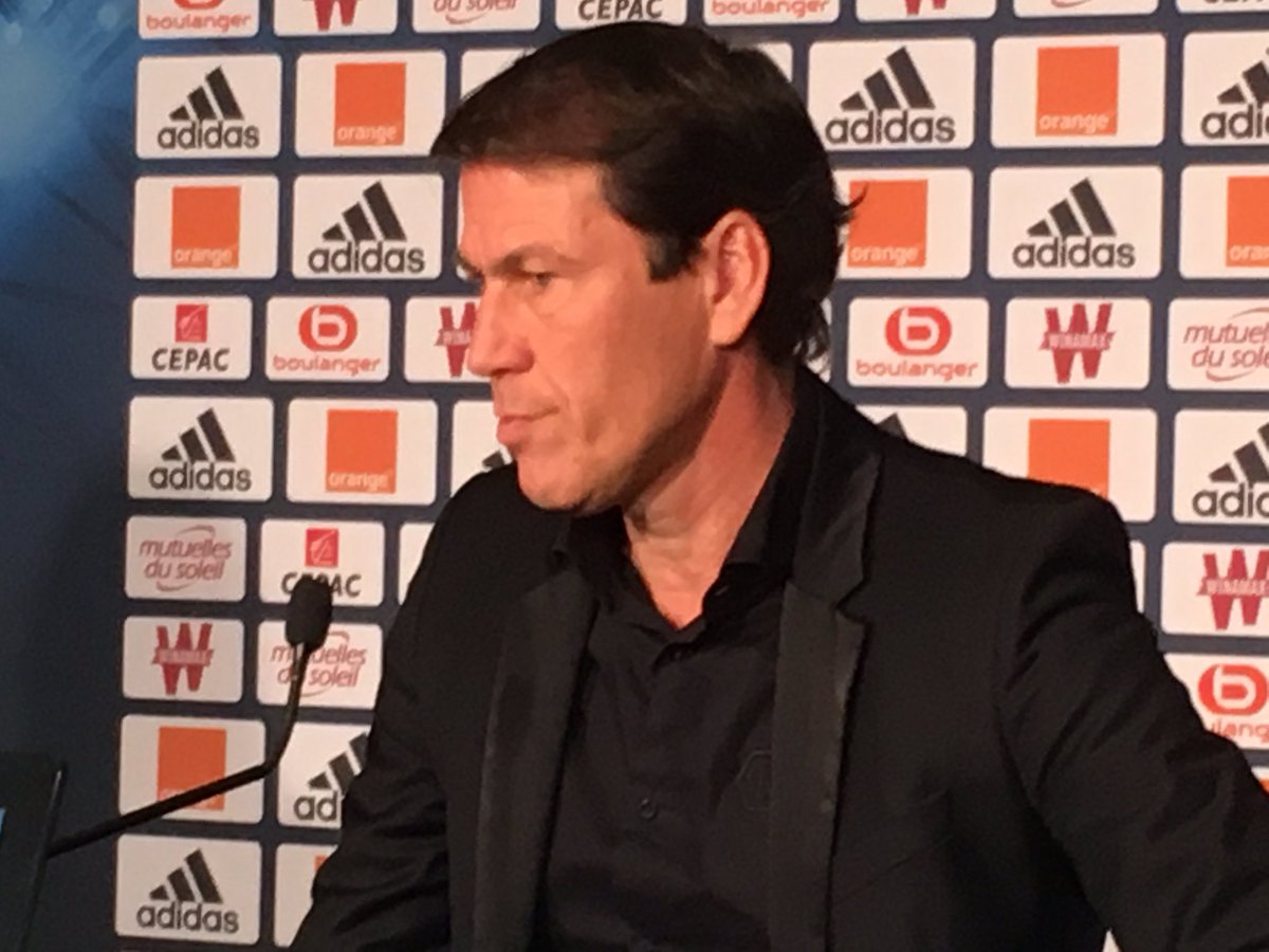 karimattab1's tweet photo. #FCGOM Rudi Garcia "après ses matchs avec les Espoirs et même contre Guimarães je dirais que @lopezmaxime1 revient à son meilleur niveau et ça c'est un très bonne nouvelle." @OM_Officiel #TeamOM https://t.co/ew7w3at9o6