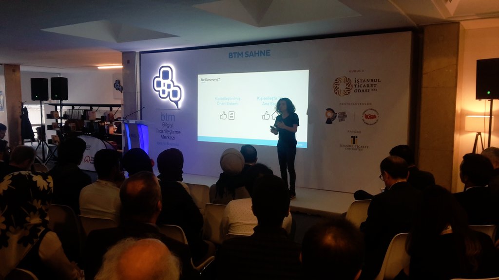 Haber siteleri ve içerik üreticileri için içerik analizi yapan projesi "Rone" ile Erol Galip Serbest sunumunu gerçekleştiriyor. #GGH17btmsahne