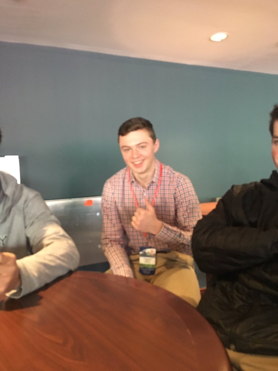 sophschortmann's tweet photo. Bummed we're missing class! We were just discussing the math quiz. Did we get it back today?? @ChiversDHS #DuxPreCalc https://t.co/x8vAcYjRtr