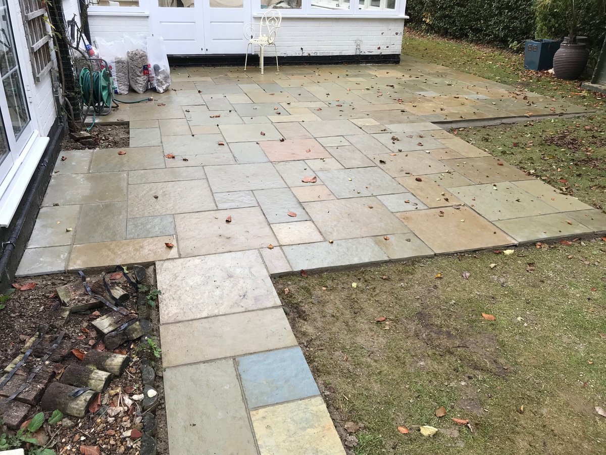 SSurfacing's tweet image. New patio completed .
why not get a new patio installed for🎅🏻 we’re based in Berkshire.