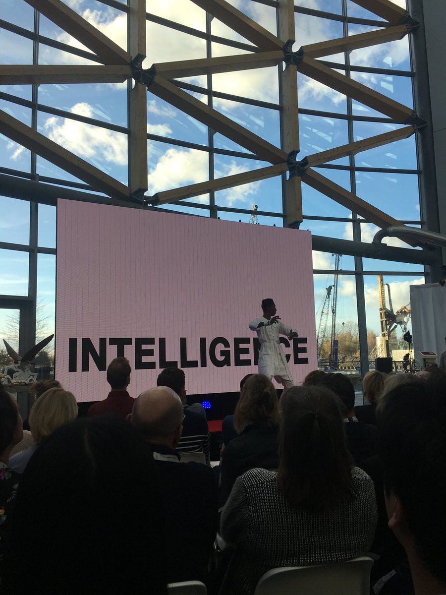 morgenmeerMinka's tweet photo. My hero of today; #GildeGrid much more than dance. In trance, WoW Thanks @TEDx @SPOTschiphol https://t.co/Skden75nTl