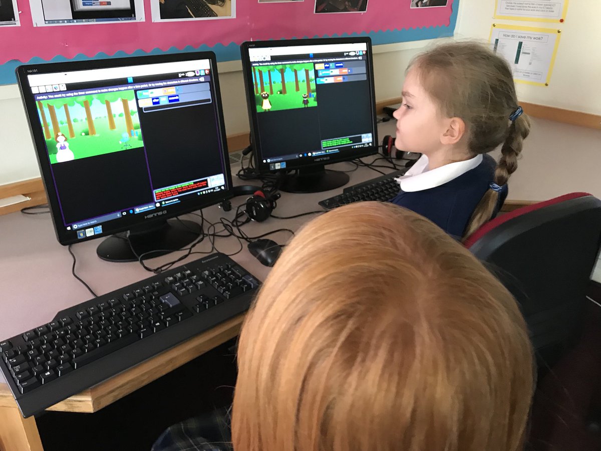 NDS_COMPUTING's tweet image. Year 2 enjoying some #FridayCoding #ict @purpleMash #2code