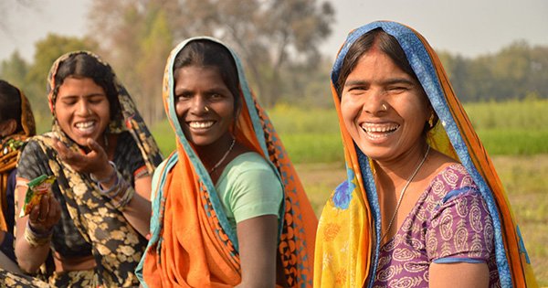 acdivoca's tweet photo. Affiliate #ASIntl shares our commitment to gender equity, organizing groups where women can connect and learn, study farming, and access credit in India thanks to support from @MarsGlobal: https://t.co/KEOcxy9gEW. #AdvanceMint #GenderFirst https://t.co/wbjoWaWp44