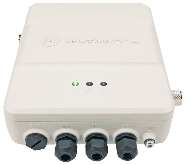 MotSolsFR's tweet photo. Le #SLR1000 - nouveau relais #MOTOTRBO compact au #ForumRadiocoms lors du #SalonDesMaires https://t.co/je93v20QUq https://t.co/R2dEGxXW2Q