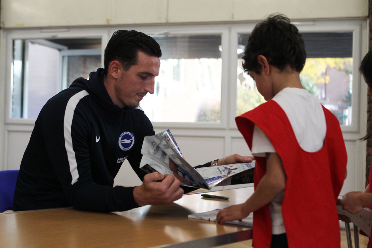 Brighton & Hove Albion tweet media