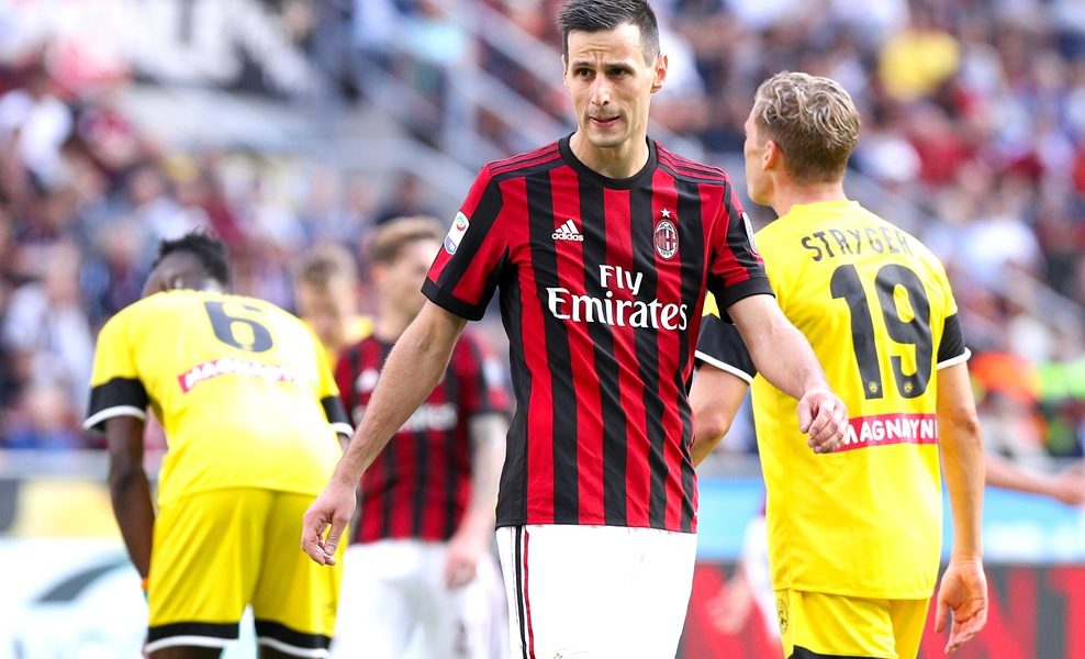 Boris_Bergerot's tweet photo. #Sport Milan AC : un contrat de 5 ans signé avec Puma ? https://t.co/aWvjfPeLuO https://t.co/YCMzCje3Xn