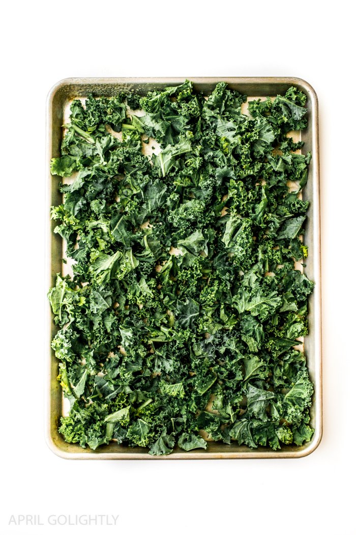 april_golightly's tweet photo. Taking Kale chips up a notch with the help of @StellaCheese  #ad >>>> https://t.co/rHoJvDk8O8 <<<< Get the #KaleChip recipe > https://t.co/Y6rOjiDPbT https://t.co/at7d5tU03s
