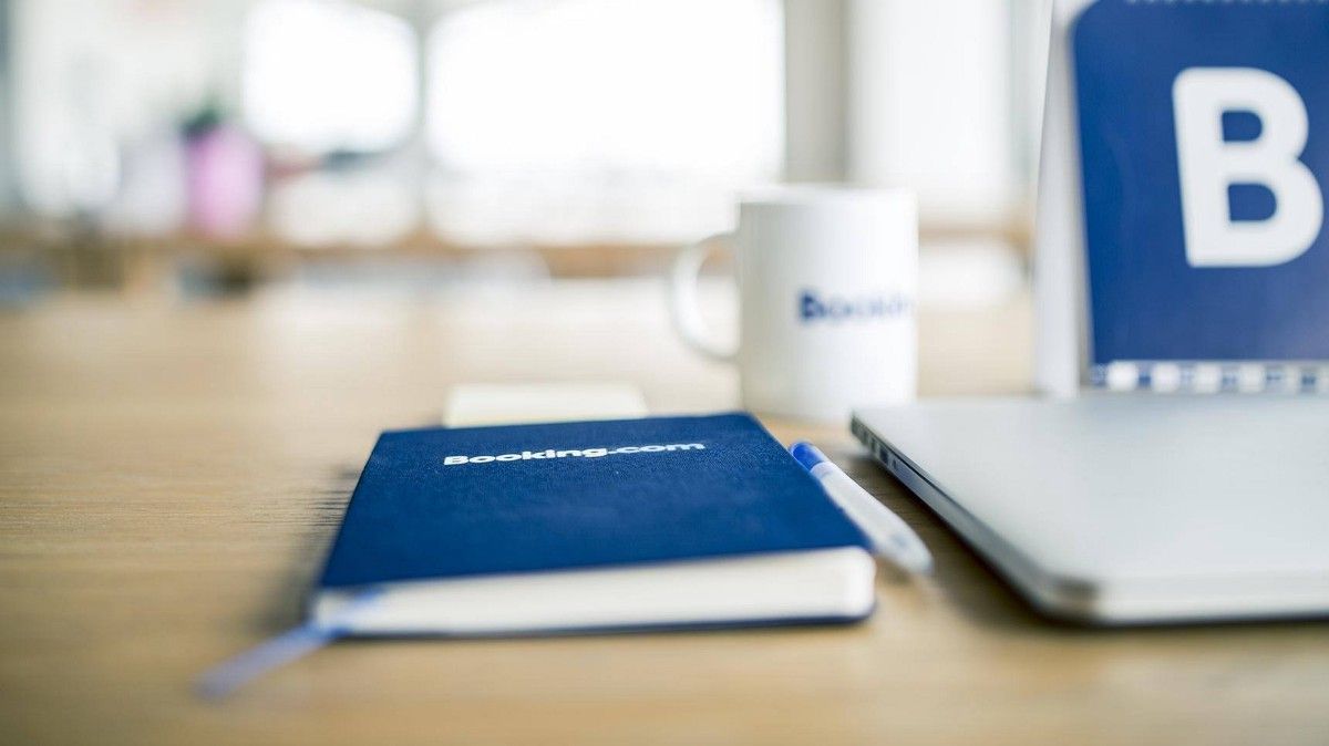 “Diary of a Data Scientist at Booking.com” by <a href="/Nishik/">Nishikant Dhanuka</a> buff.ly/2yV13aZ #ML