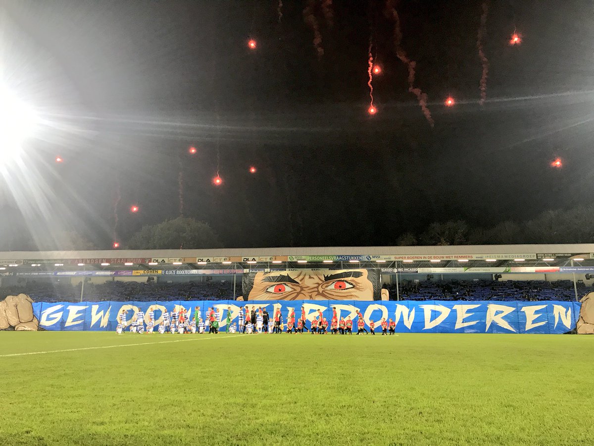 bhwfranken's tweet image. Een échte ‘Eredivisie’ affiche, hoor!

Come on, rood-groen-zwart! ❤️💚🖤

#granec