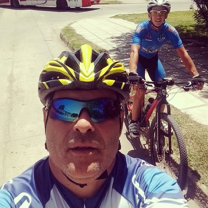 Hoy pedaleamos nuevamente con el gallo 💪🚴