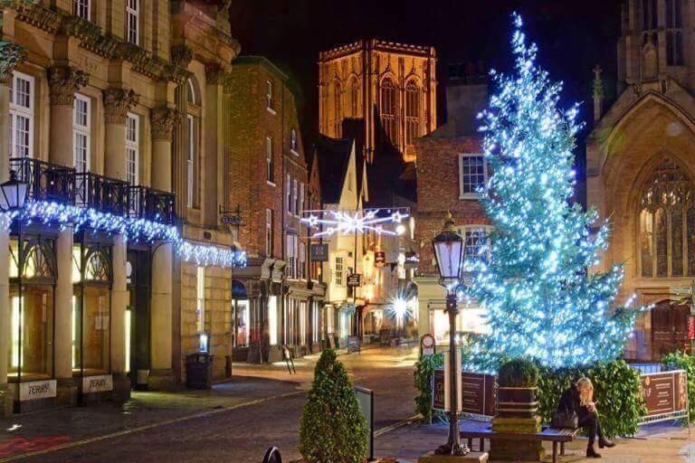 York_Minster's tweet photo. York is Christmas ready ❄️❤️🌲❄️

We’re expecting a very busy weekend in the city and look forward to welcoming you. 😇

Check https://t.co/hk1J3bhze0 for our service times - all welcome. https://t.co/A7VTeCs82b