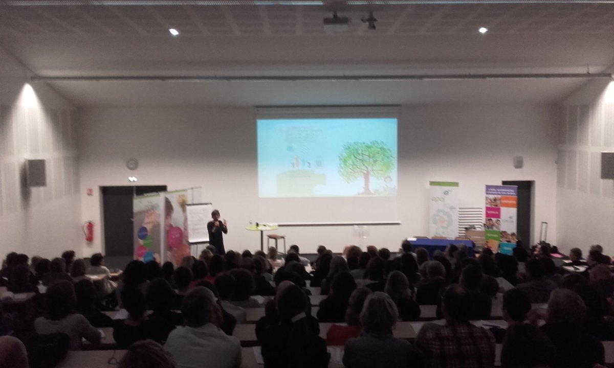 ApelBretagne's tweet photo. #AG #Apel35 Conférence en cours pour une salle pleine. Lycée Frédéric Ozanam #Cesson-Sevigne @Apelnationale https://t.co/daKmNf7hOl