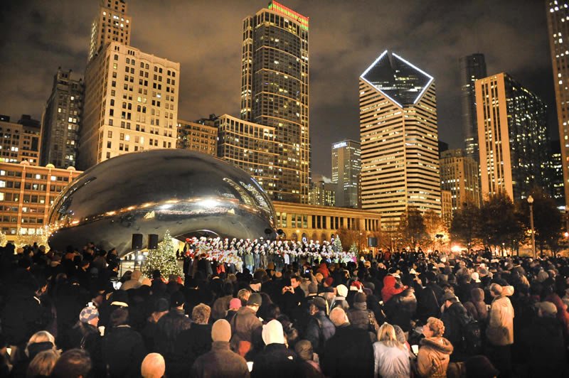 Celebrate the holidays with Caroling at Cloud Gate in <a href="/Millennium_Park/">Millennium Park</a> every Friday evening from Nov. 24th through Dec. 15th at 6 to 7 p.m. Sing along with local Chicago choral groups and hundreds of celebrants!

Reserve a guaranteed space now: goo.gl/9w6sBx