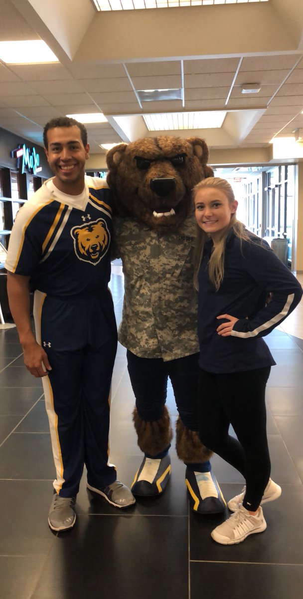 Head over to Nottingham Field at 7am and join KLAWZ at the Military Challenge before the @UNCBearsFB game!