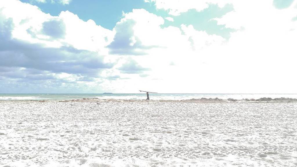 HerzigFilm's tweet photo. Overexposed Beach Boy 🌊 #beach #sun #nature #toptags #water #ocean #instagood #photooftheday #beautiful #sky #clouds #cloudporn #fun #pretty #sand #amazing #beauty #beautiful https://t.co/UuT7QvHcJ7 https://t.co/ccfiTLRQPH