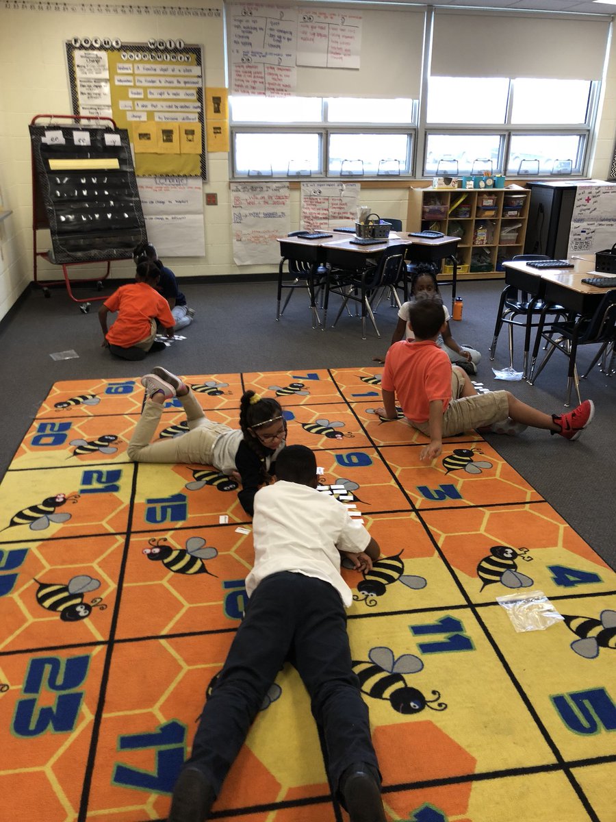 MrsShald's tweet photo. Decoding review by playing memory with sound spelling words! https://t.co/ZRd9IIkEjn