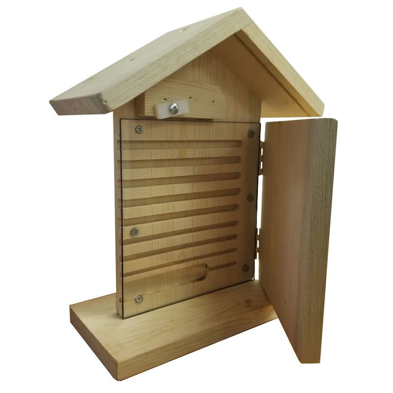 We have a lot of exciting products in the trade show! Beediverse viewing home allows you to see what the bees are doing inside the nest. This unique viewing home makes it clear on what is happening inside each nesting tunnel on a daily basis!

#2017gisc #tradeshow #booth1028