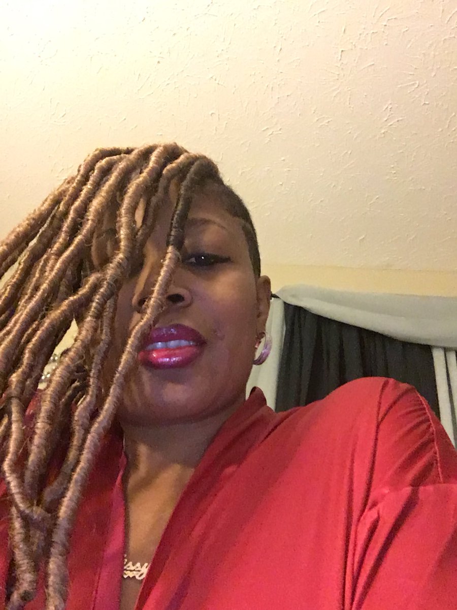 QueenZe13's tweet photo. I will most certainly #LoveMeSumMe today ....and every day π ππππPeace n Blessings Ladies π #FineWomenFriday https://t.co/lejuqB9pGq
