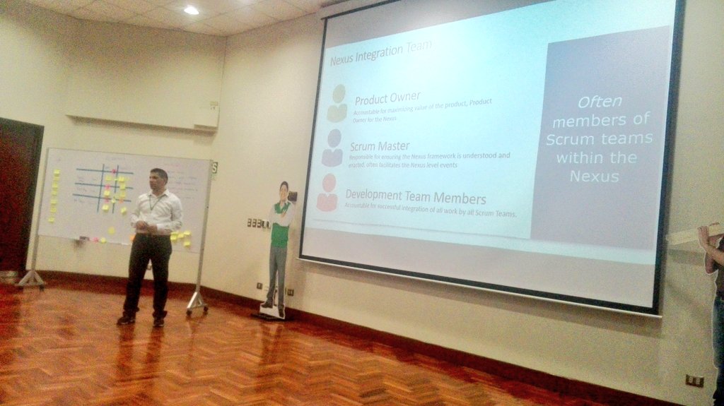 alfonso_tp's tweet photo. Excelente presentación de Nexus Framework en Mibanco con @joelfrah https://t.co/BltNFULNYk