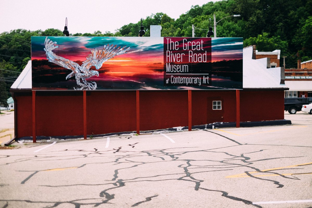 Explore the arts at the Great River Road Museum of Contemporary Art.  wigrr.com #art #roadtrip #greatriverroad #wigreatriverrd #scenicdrive #musuem #thingstodo