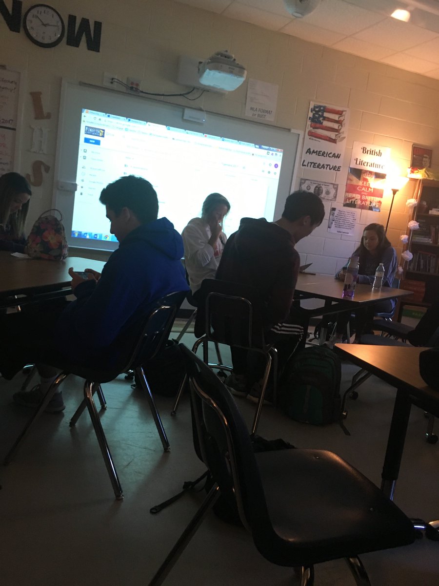 VoteOverbay's tweet photo. Son switching campaign teams looks like their is some beef. #voteOverbay https://t.co/uVjy4kP7Bk