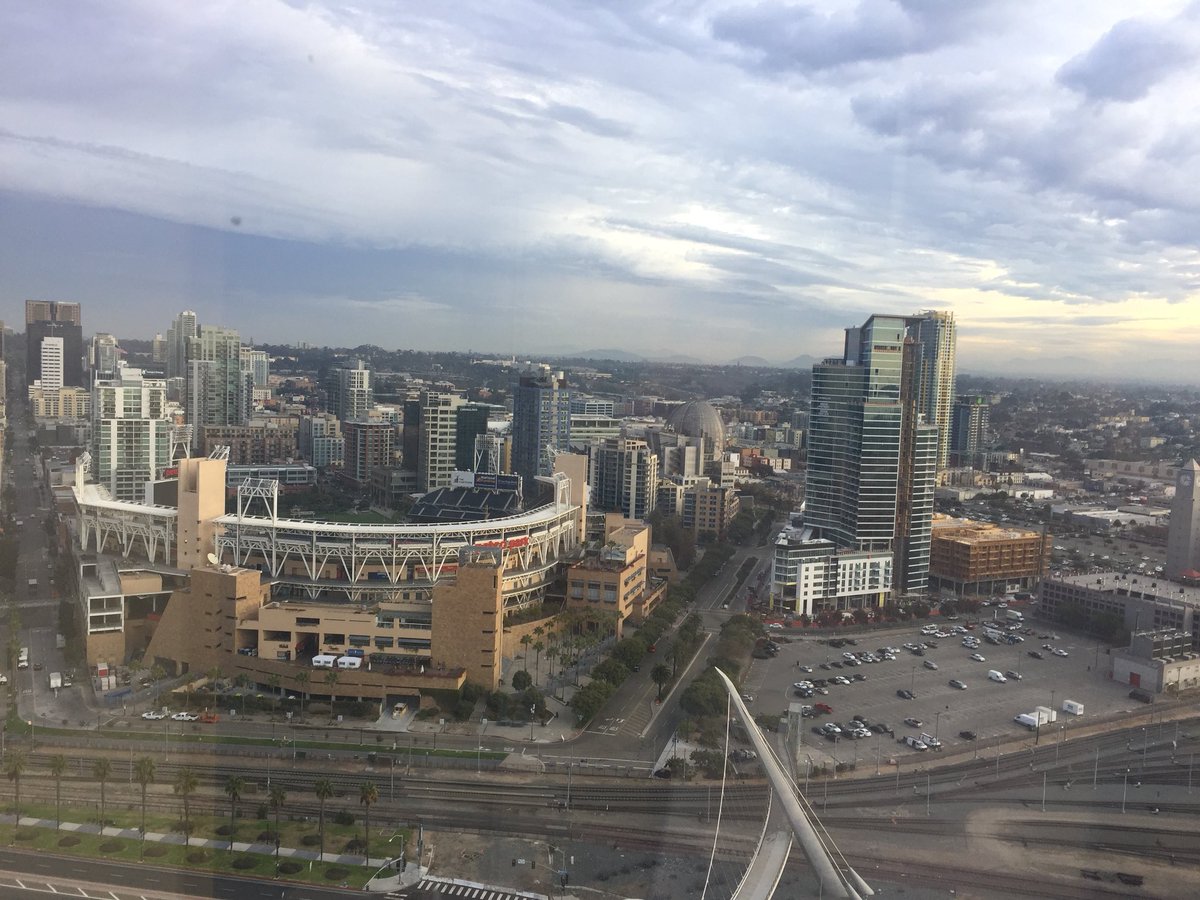 creaturelove2's tweet photo. Thanks @HiltonHonors for upgrading me to this great room at @ABCTNOW #abct2017 at the @HiltonBayfront https://t.co/ceNph6di8L