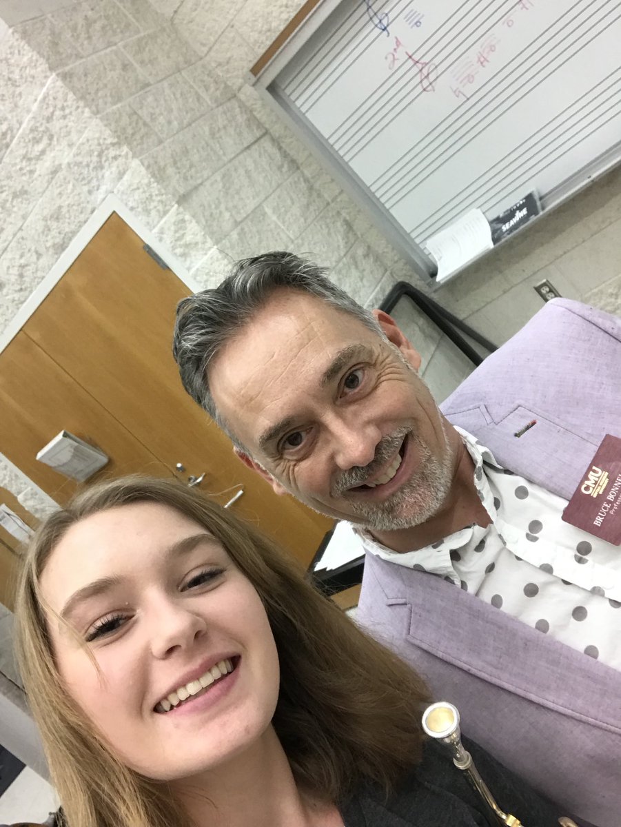 Jay_Leigh315's tweet photo. #CMUiw17 #fireupmusic @CMUmusic  Awesome seeing so many French Horns in the same room!!! https://t.co/pUtmT3ugbP