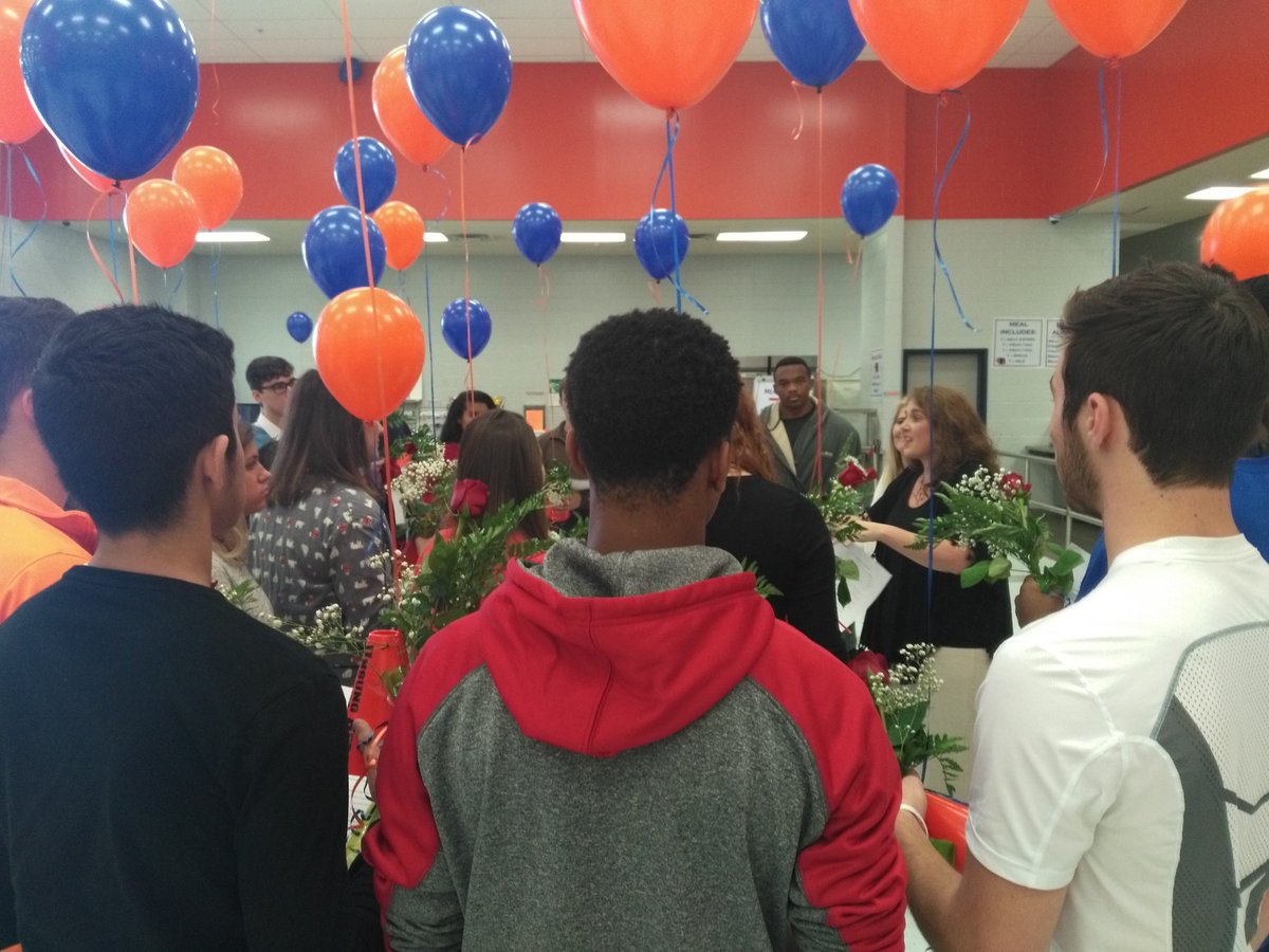 BlackmanHighNHS's tweet photo. @graceandfaith05 talking to 2017-18 Senior Superlatives. https://t.co/jccUJaJJB6