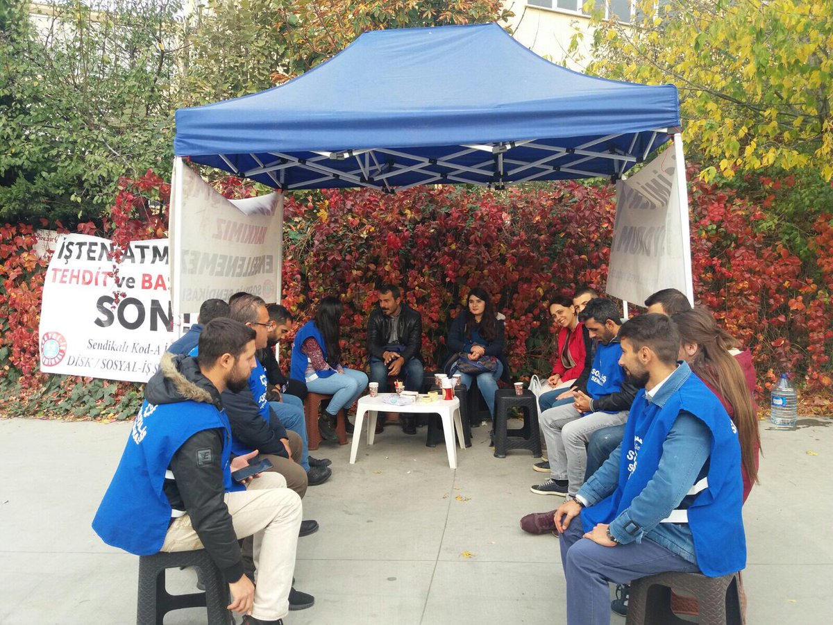 sosyalissendika's tweet photo. Kod-A Bilişim'de direniş günlüğü; 
İstanbul 47. Gün
İzmir      30. Gün https://t.co/n6BmWsvFfh