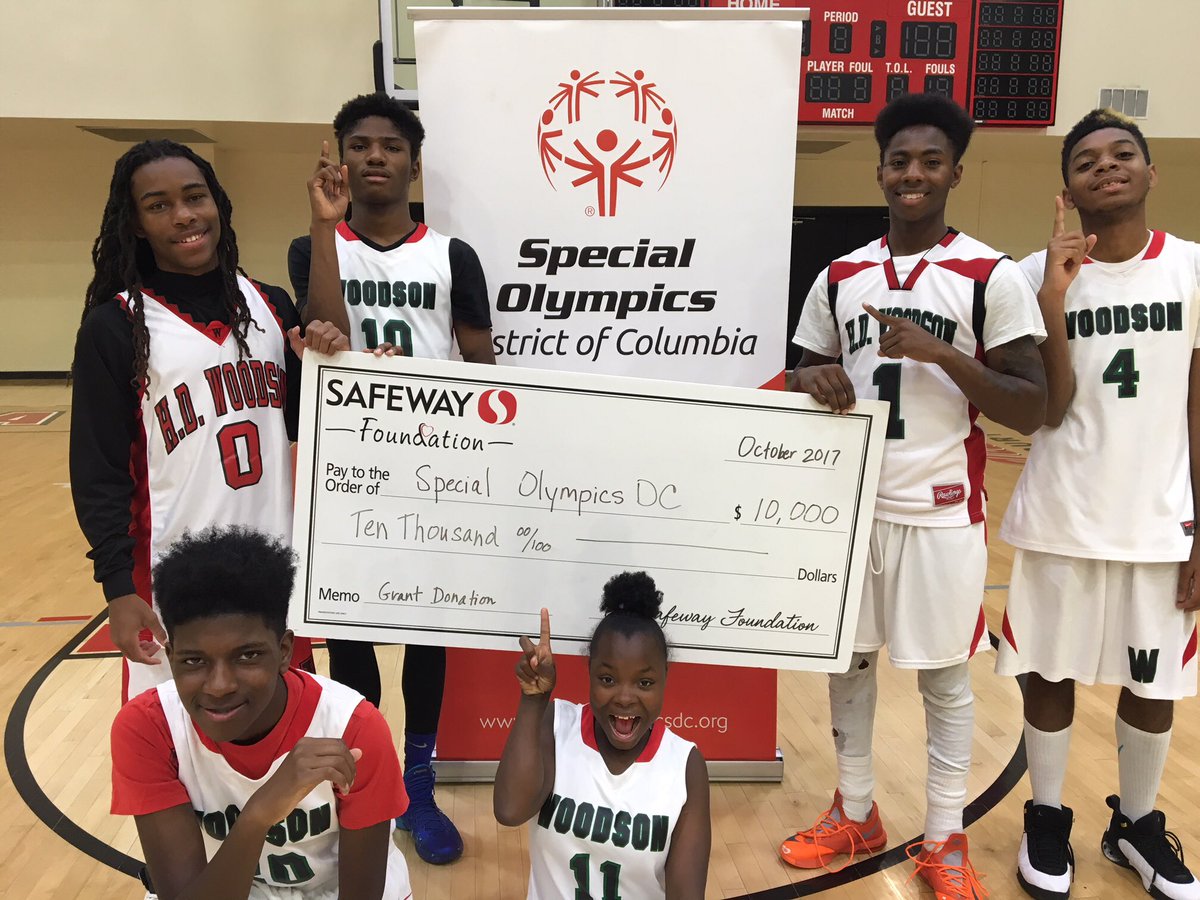 specialolyDC's tweet image. Thanks to Safeway Foundation for the grant supporting Special Olympics DC athletes!  @safeway
#SafewayFoundation #Safeway #SpecialOlympicsDC 
#ThankYou