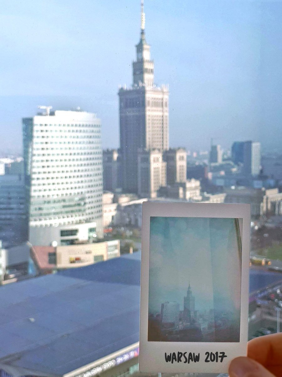 visionapartment's tweet photo. #Visionapartments Warsaw wishes you a happy weekend and shares a sunny view from their office :) https://t.co/7SErU5zwDN