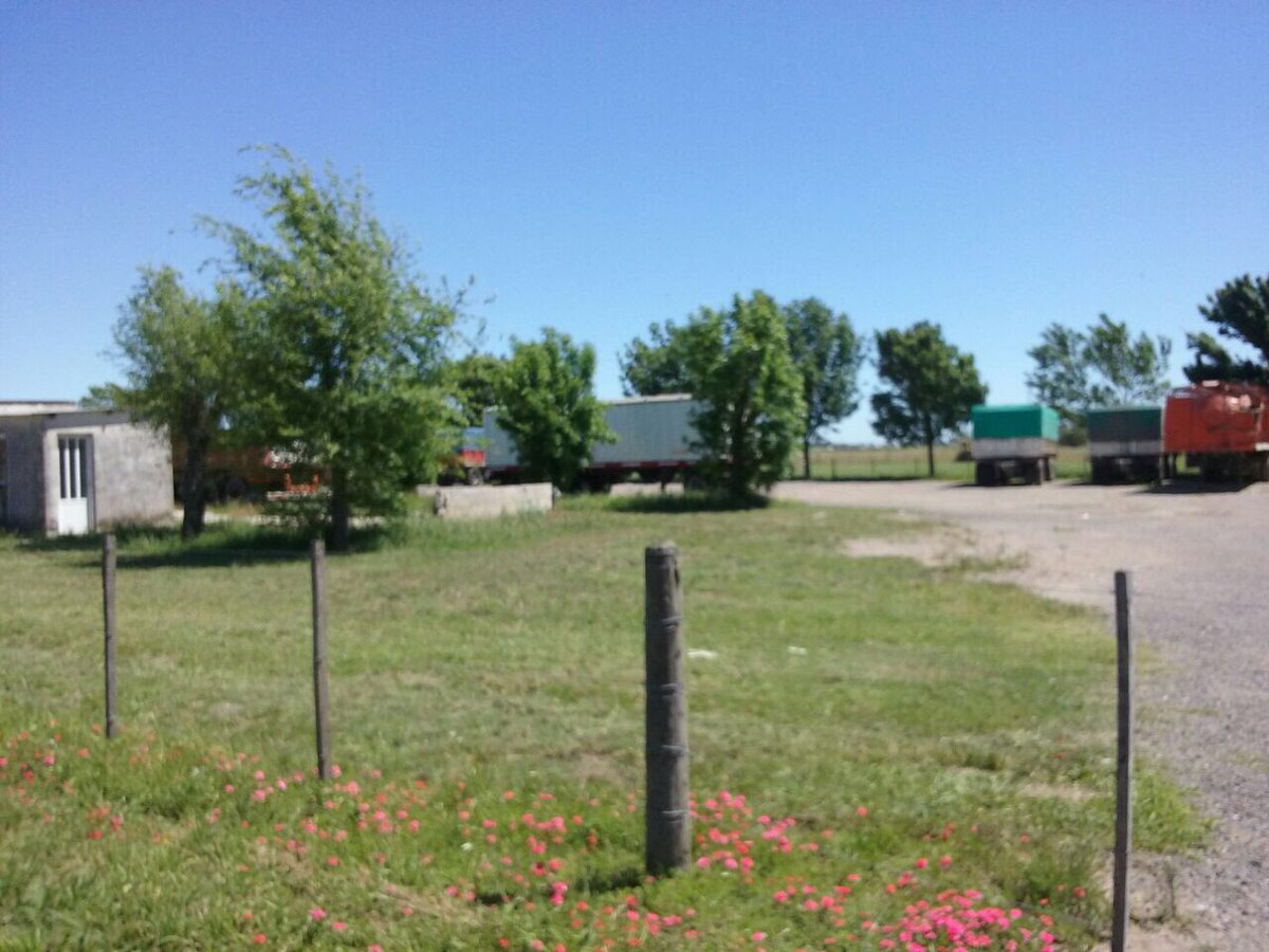 SarmientoComuna's tweet photo. NUEVO PREDIO COMUNAL
La Comuna Local y su Presidente Horacio Rubiolo, mendiante gestiones efectuadas con la Cooperativa Agrícola Ganadera Guillermo Lehmann, ha adquirido el predio de la ex báscula sobre la Ruta Pcial. Nro. 10. https://t.co/hU6DhOn4NJ