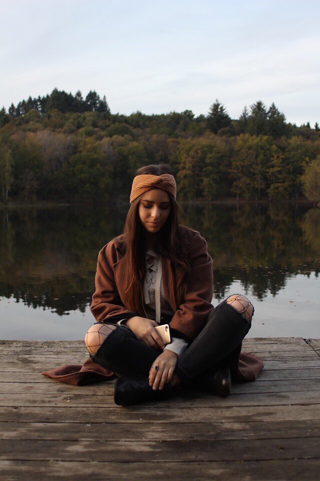 lookbook's tweet photo. "A la faveur de l'automne" by Pretty-Roxanne Stratmains ☥: https://t.co/ScGhj493z5 #bohemian #casual #vintage #fall #autumn #ootd https://t.co/n9vFcEvDZB