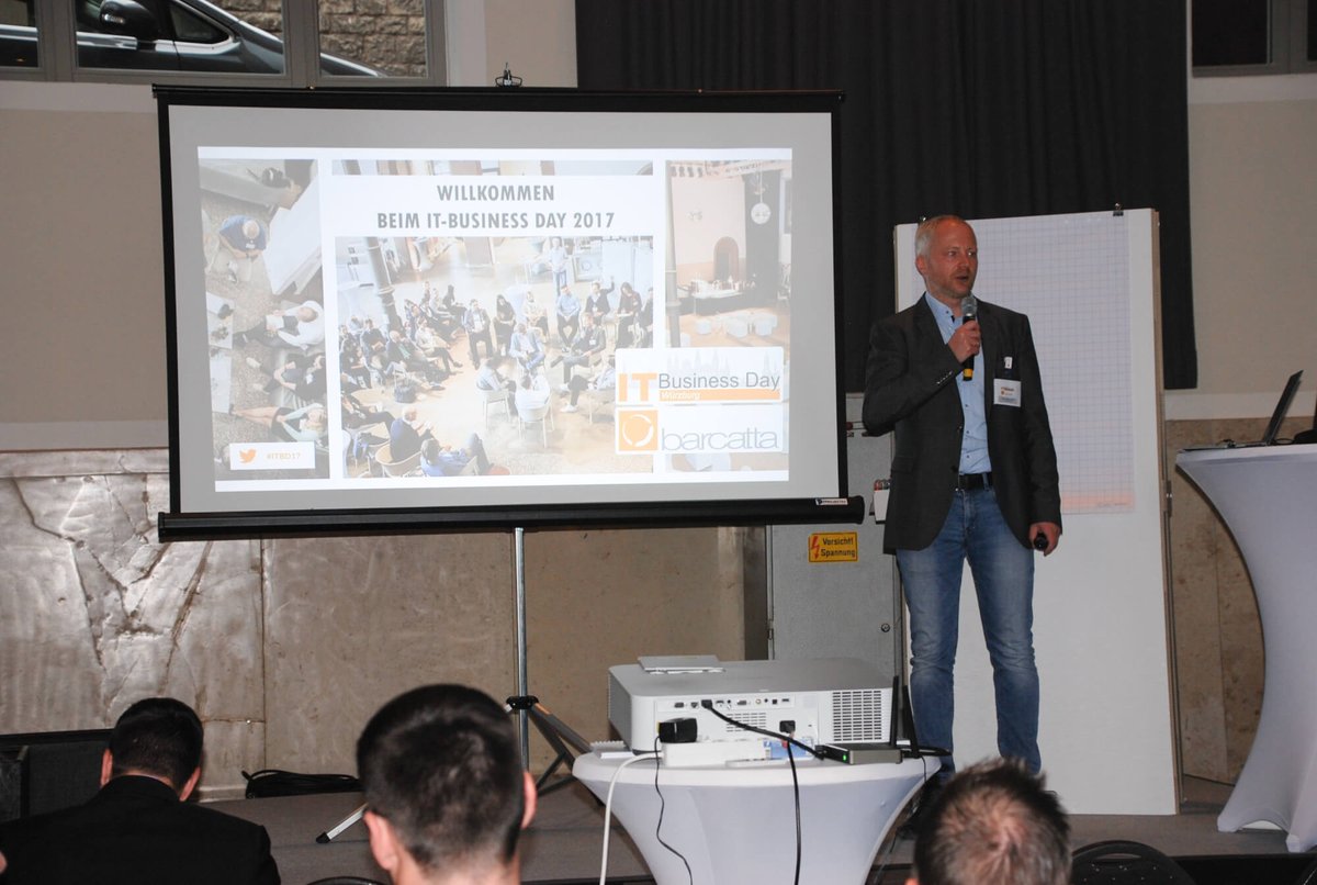 KlingenmaierISO's tweet photo. Hier ein kurzer Nachbericht unsers IT-Business-Day: https://t.co/awl8tH4hWF #ITBD17 #barcatta #würzburg #bürgerbräu #maschinenhalle https://t.co/hGFQ8Ij2MN