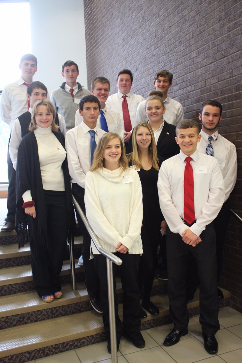 WNYTechAcademy's tweet photo. On a scale of 1-10, we give @Ameri_Ware a 1776! Our seniors really enjoyed launching their business at Professionals Day at @sunygcc! @ACEProgramsGCC #FreedomOfStyle https://t.co/cdfD28cPhX